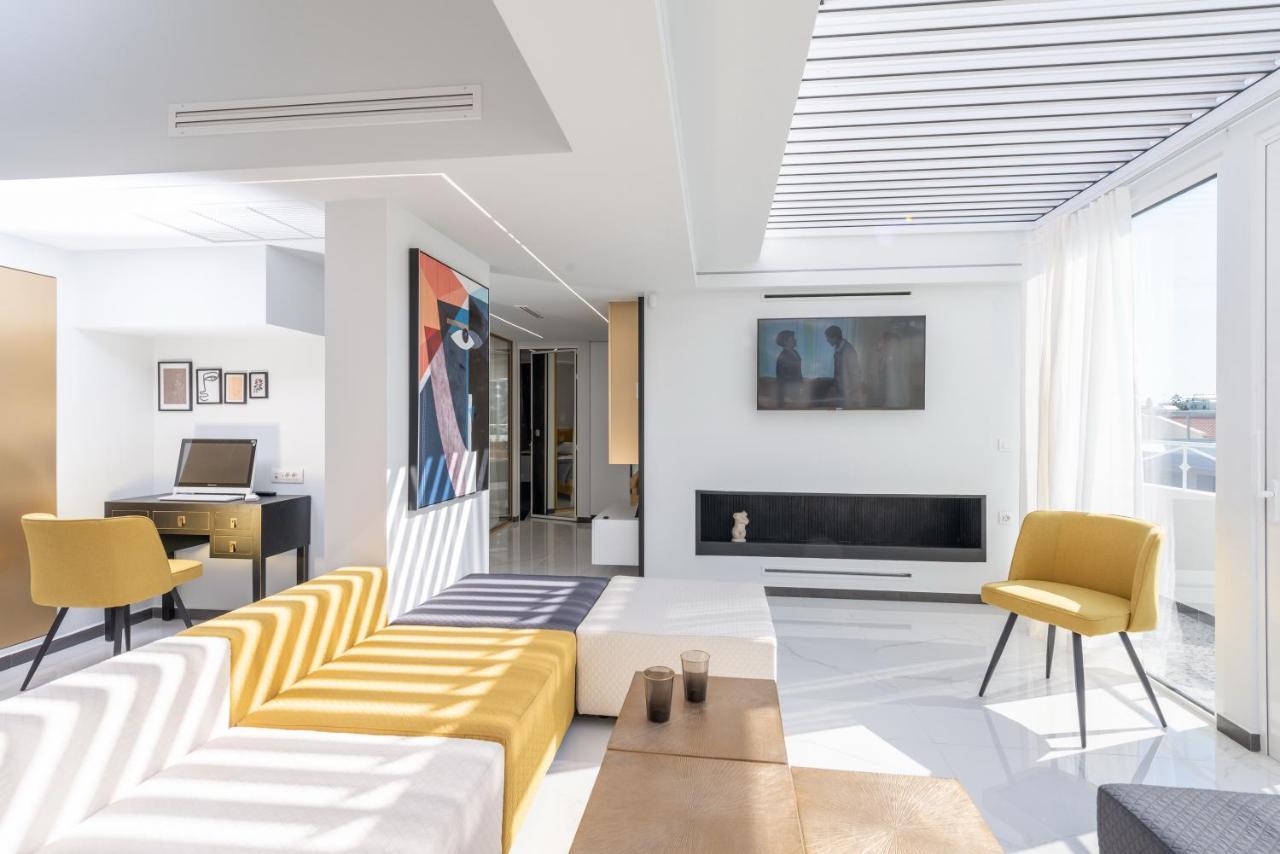 Daire H Experience Spectacular Rooftop Loft *
